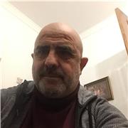 Profe imparte clases de matemáticas, física, trading, criptomonedas